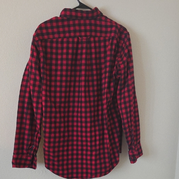 Lands' End Red and Black Plaid Men's Shirt - Picture 3 of 5